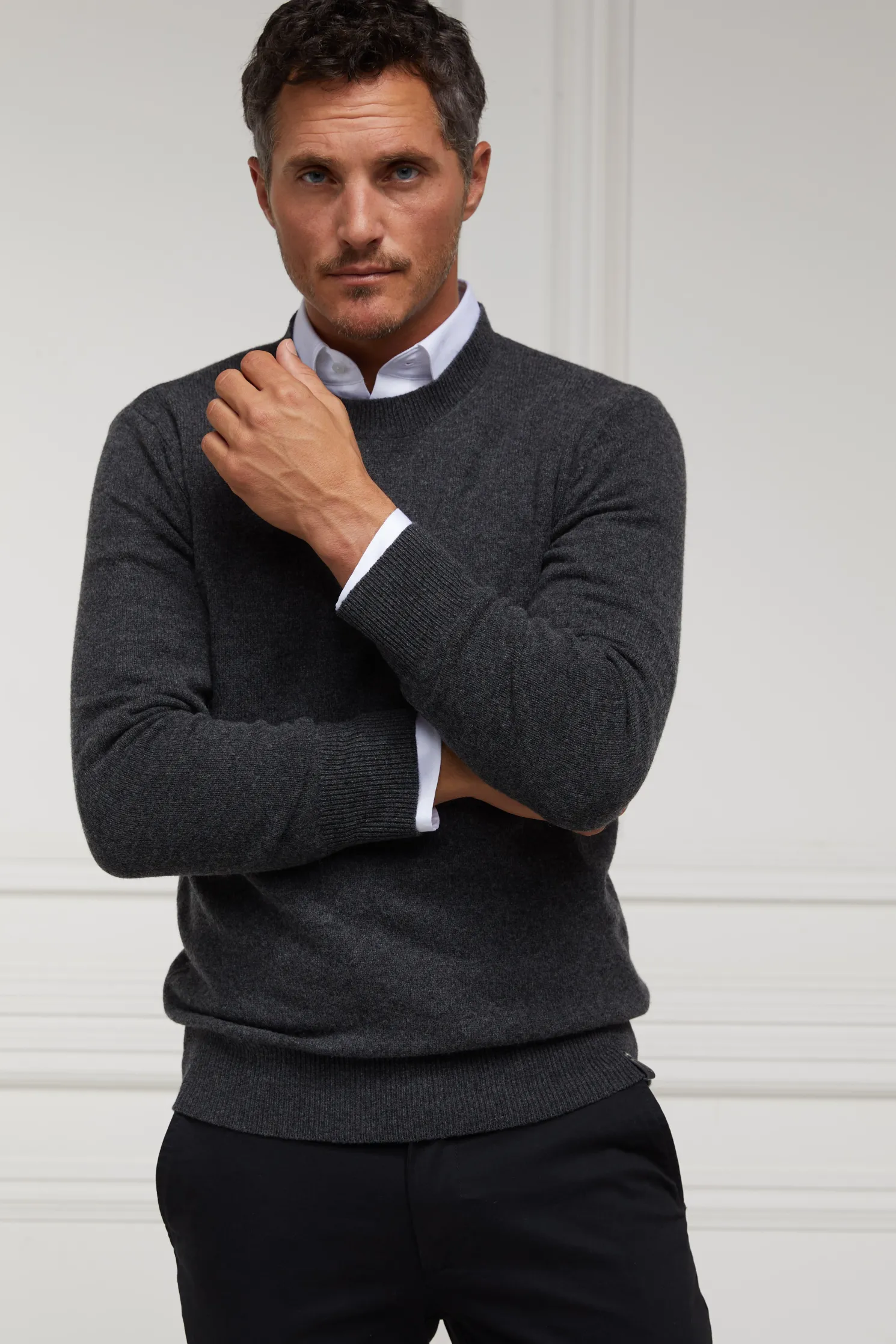 Byron Crew Neck Knit (Charcoal)
