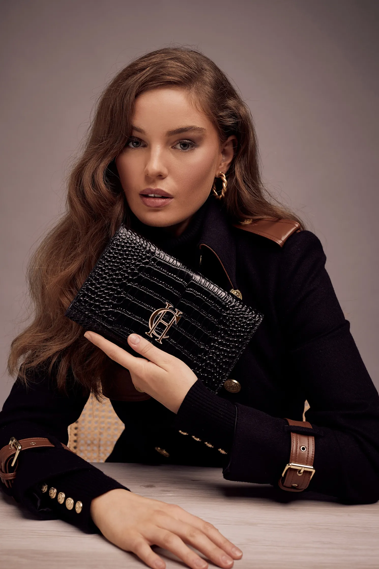 Highbury Clutch Bag (Black Gold)