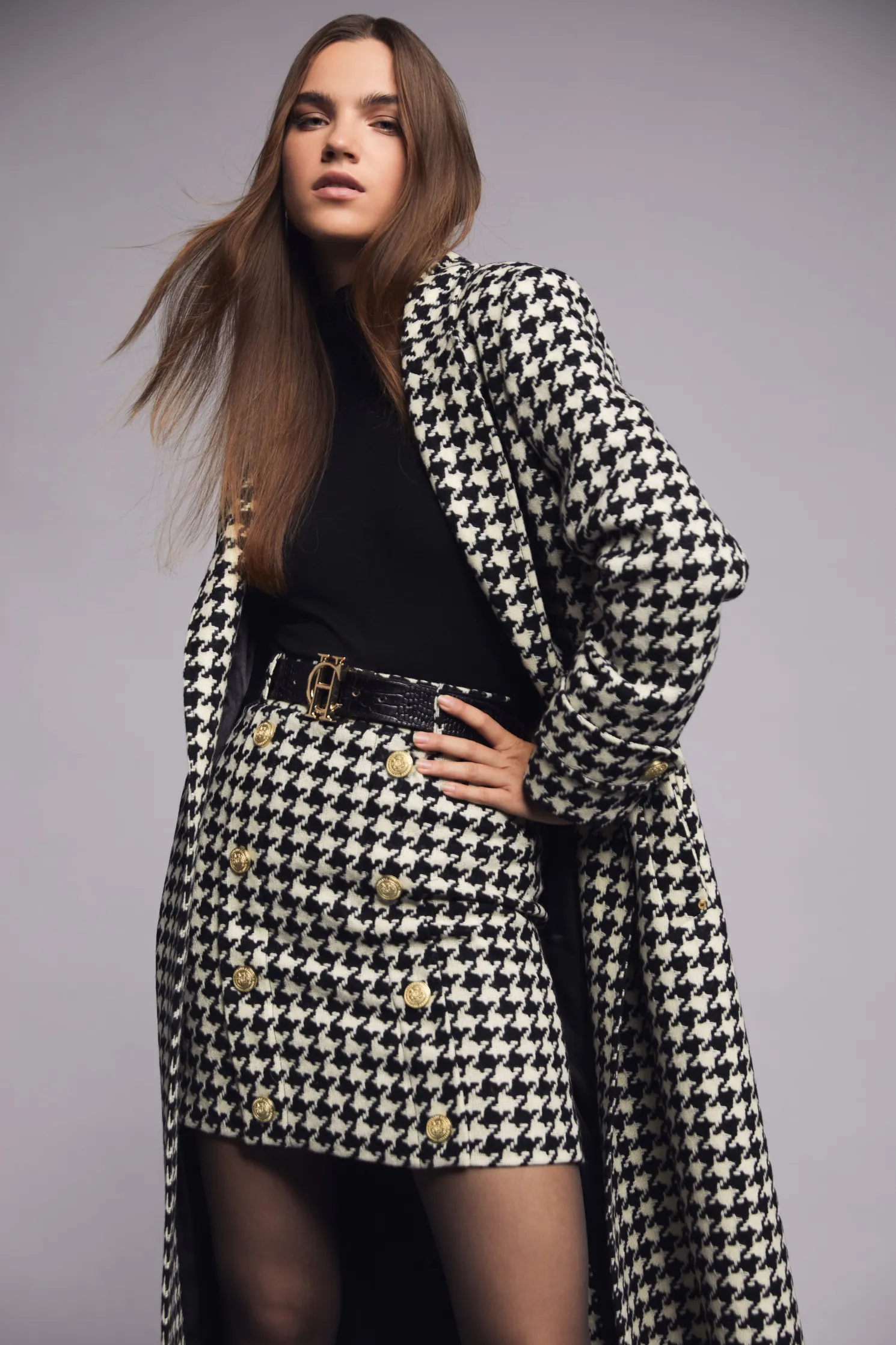 Knightsbridge Skirt (Large Scale Houndstooth)